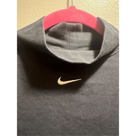 Nike Black Long Sleeve Top Woman’s Size XS FLAWED-Spots - Picture 5 of 9